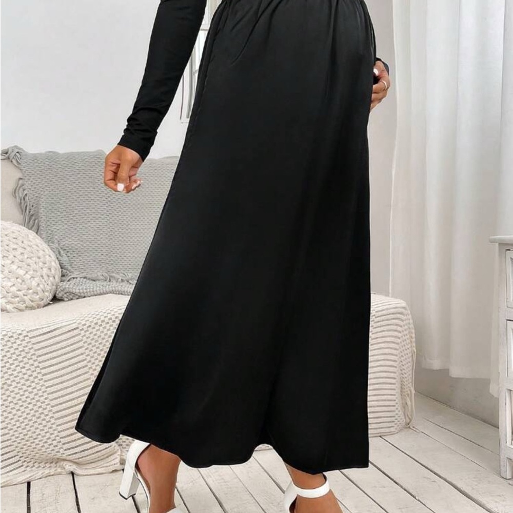 Elegant Maternity Black Maxi Skirt